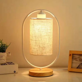 Luminária de Mesa de Madeira com Cúpula de Tecido para Sala Laresia